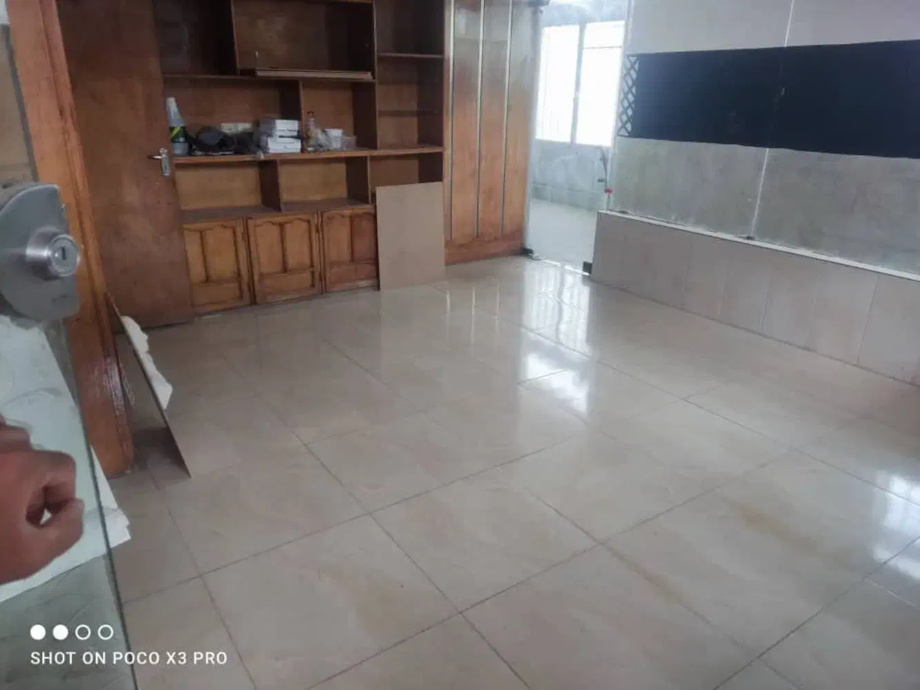 فروش یک باب مغازه تجاری عرصه وعیان