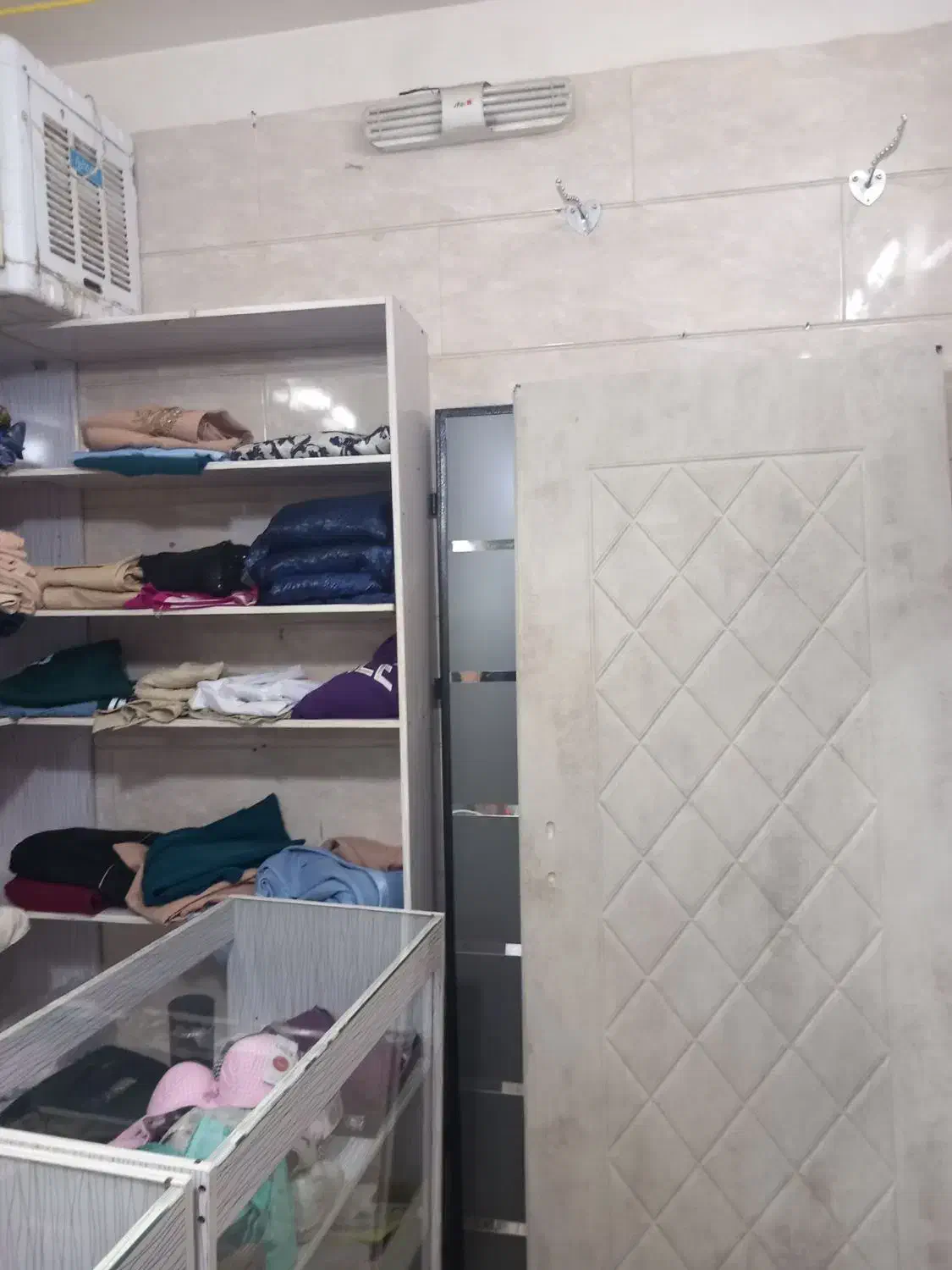 مغازه ۱۴ متری فروشی