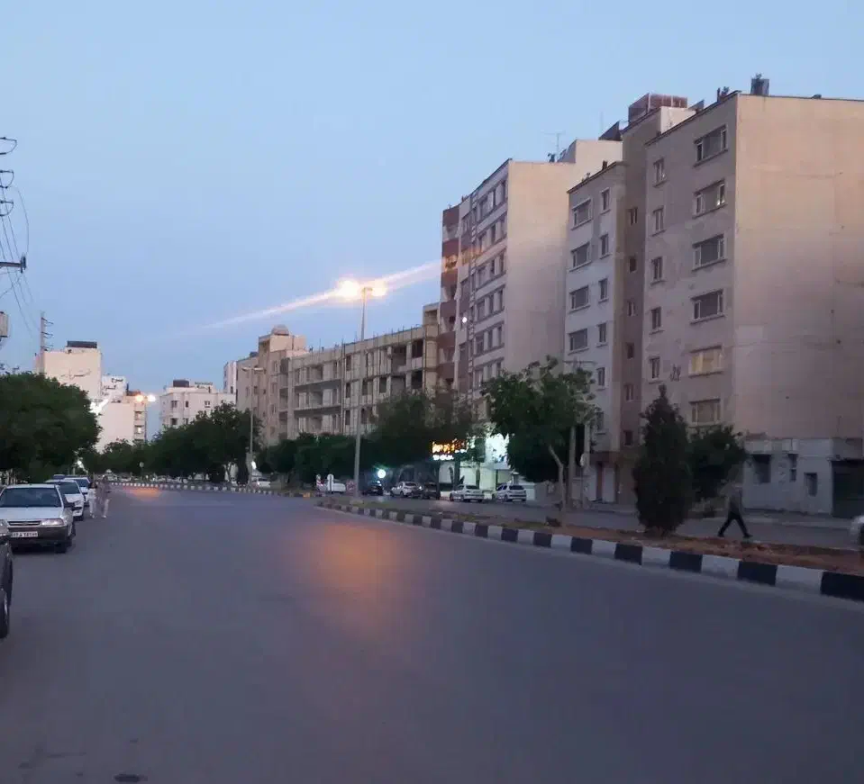 مغازه ۵۷متری..کف..تمیز و شیک  پاسارگاد شرقی