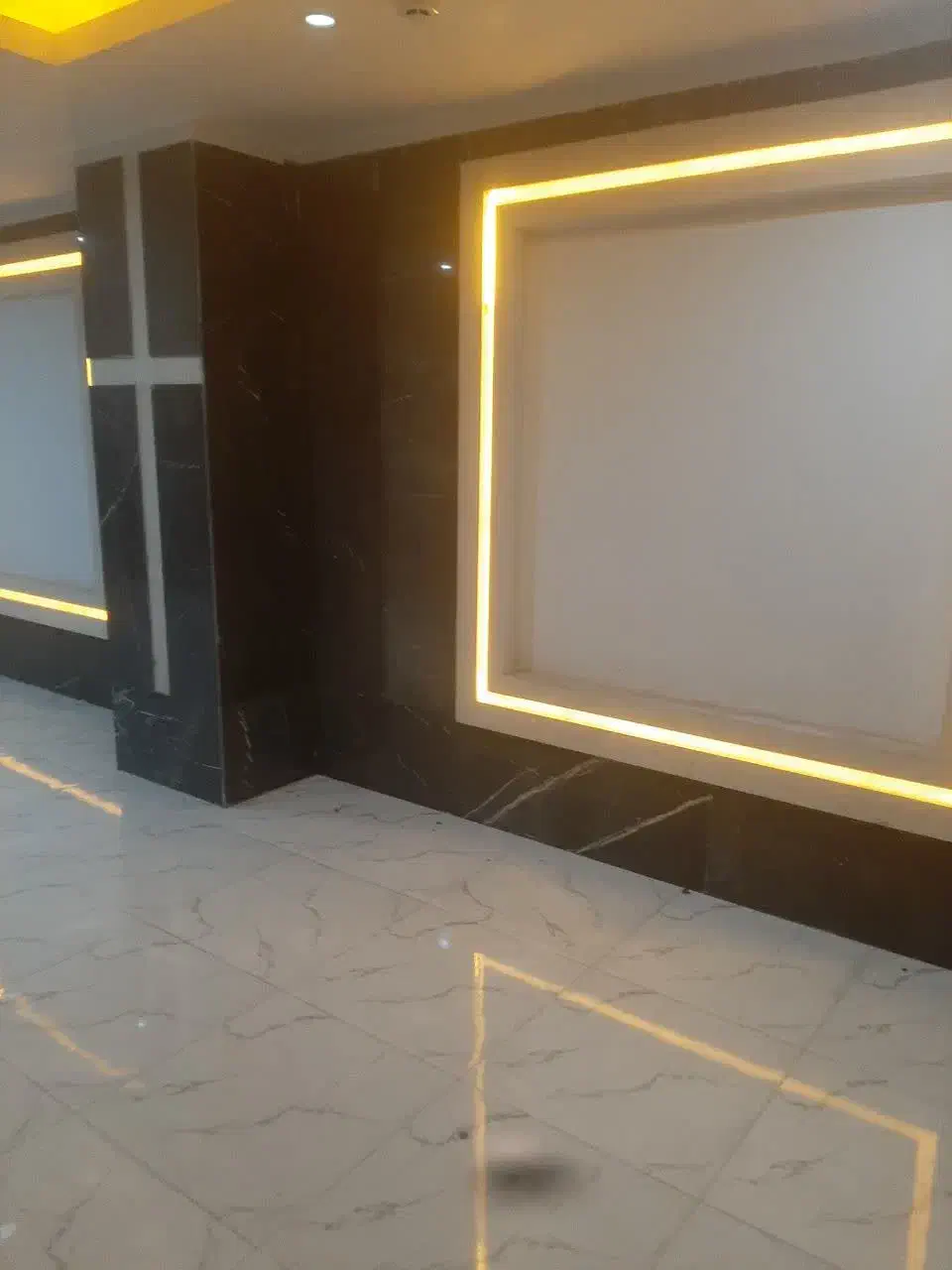 واحد ۱۰۰ متر سند دار نو ساز اجاره ای