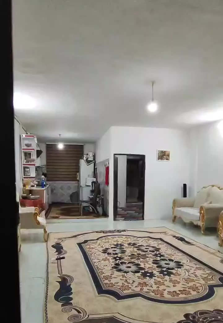 115متر دوخواب با پشت بام