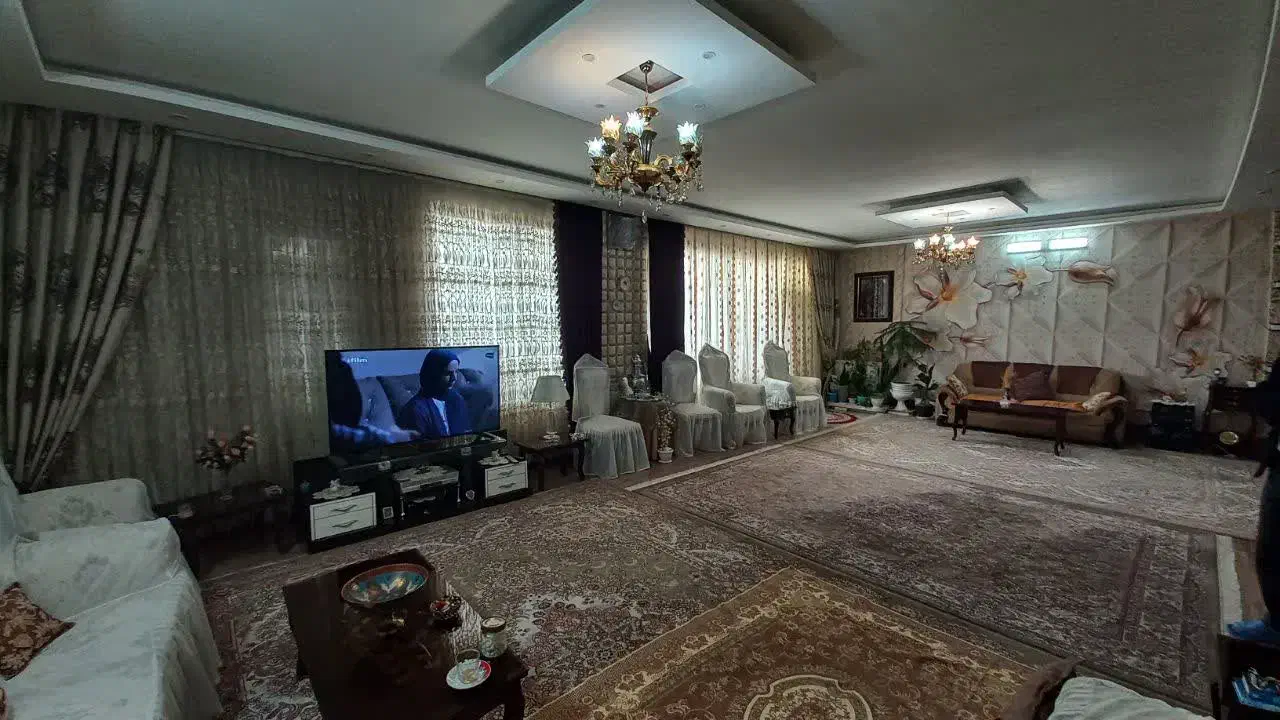 آپارتمان 150 متری وکالتی