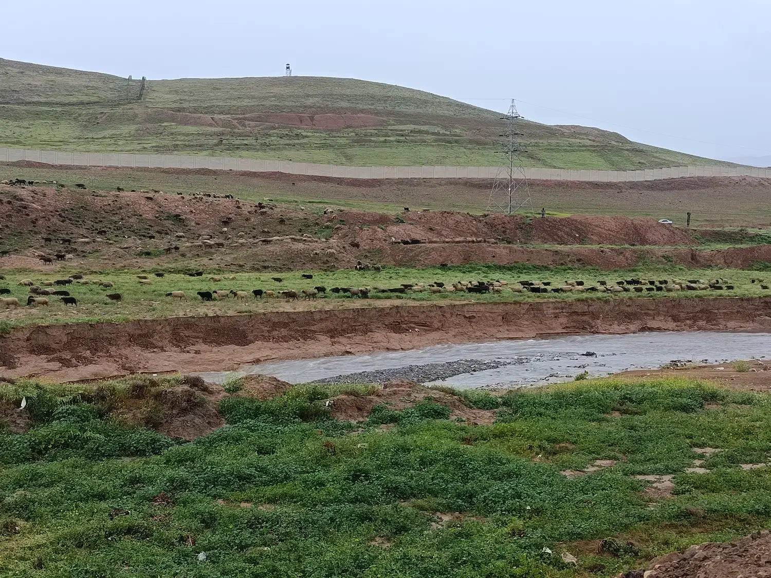 فروش چندین مورد زمین در منطقه ۶ و ۱۰ و مشارکتی