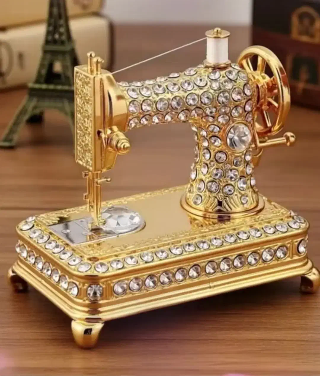 اجاره اتاق به خیاط
