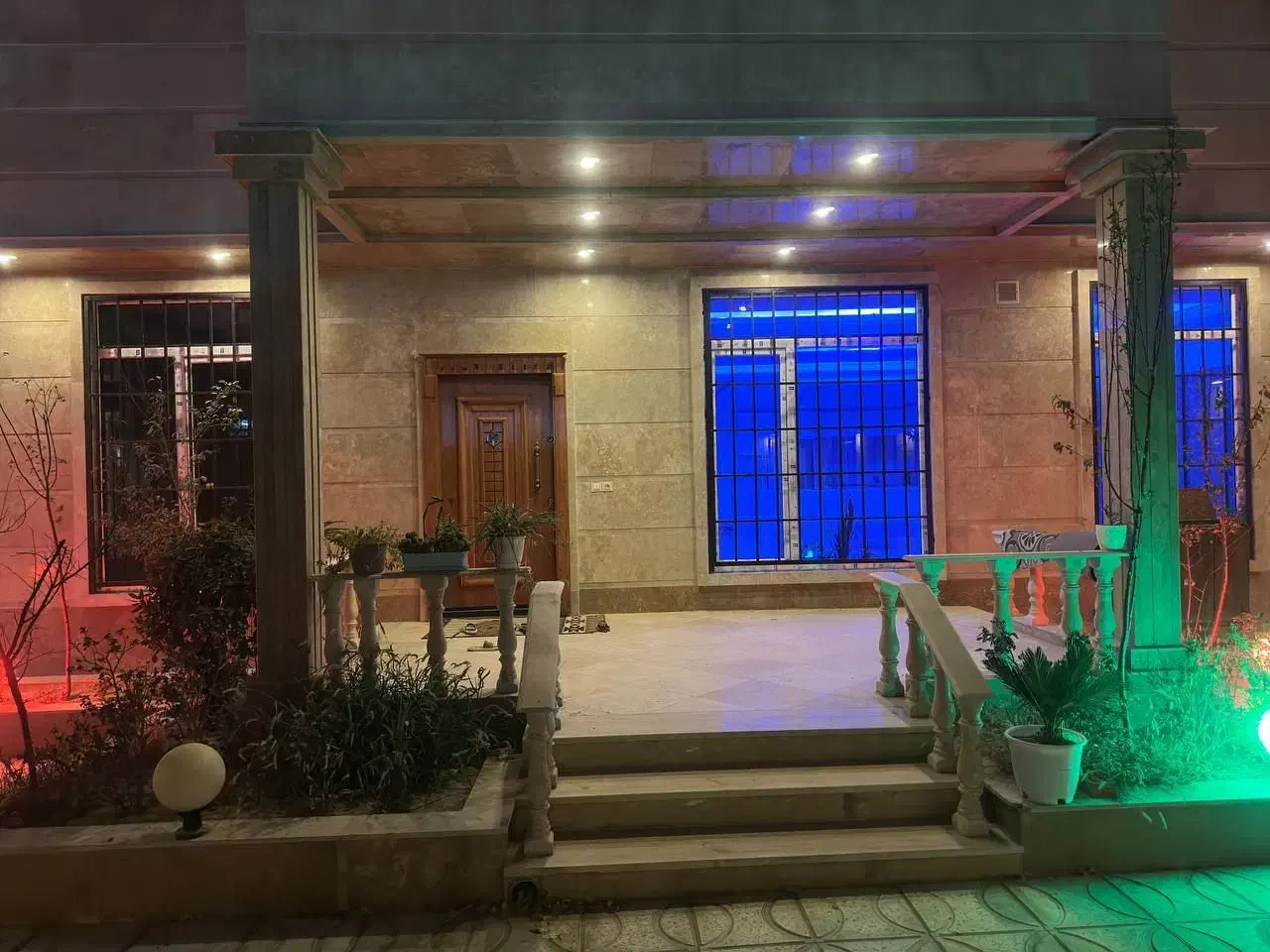 خادم اباد فروش خانه ویلایی ۳۵۲ متری