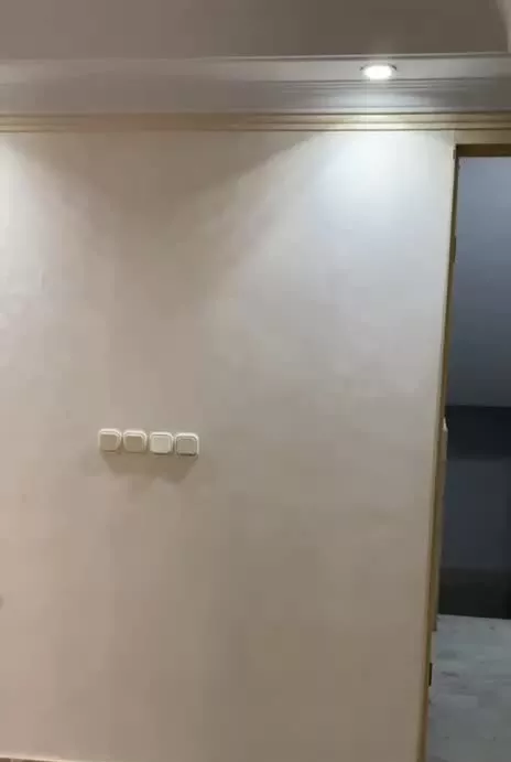 یک واحد اپارتمان دو خوابه، مقداد