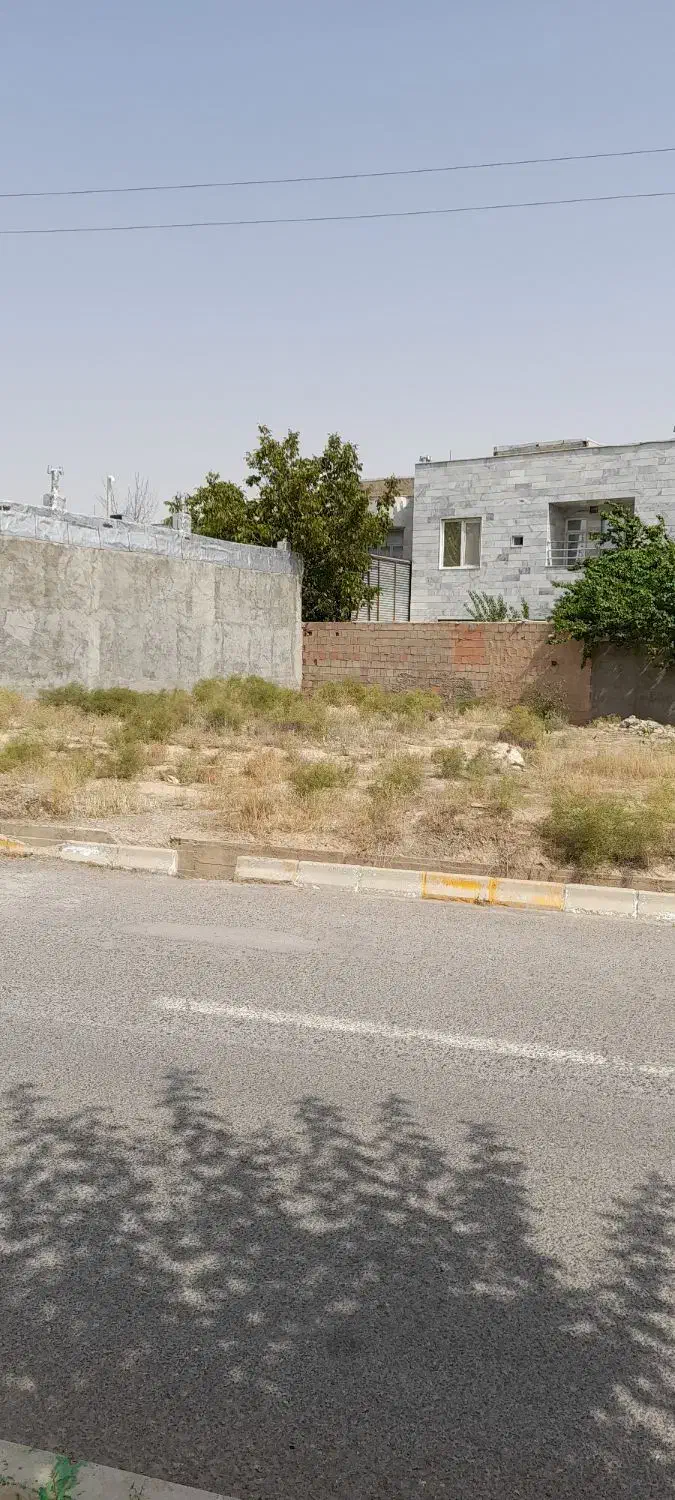 زمین ۲۷۳متری با حاشیه ۳۵ متری