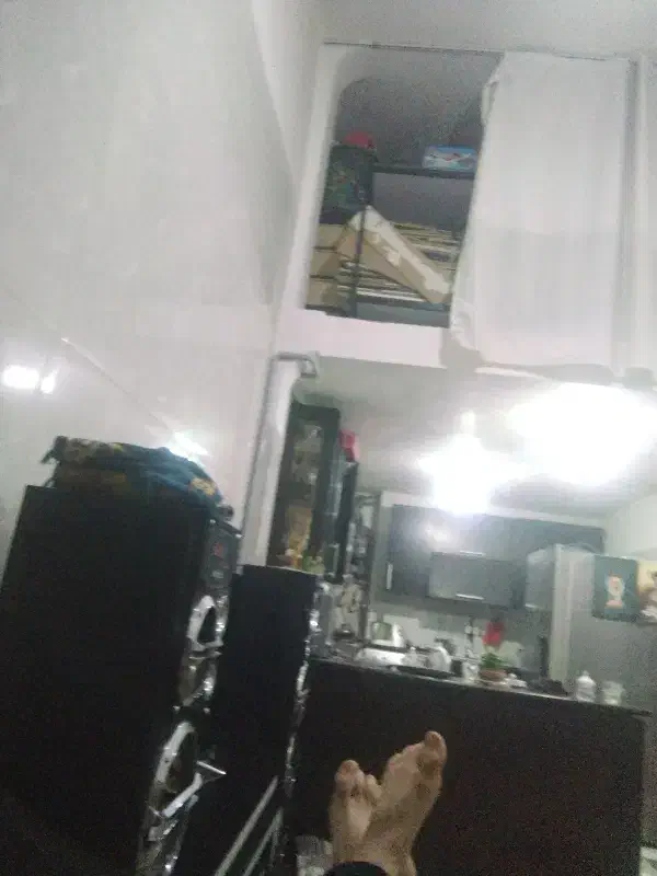 مغازه 80متری با بالکن 30متری