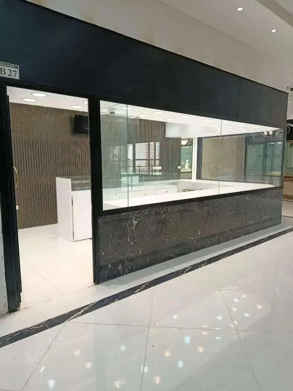 رهن و اجاجاره مغازه ۶۰ متری