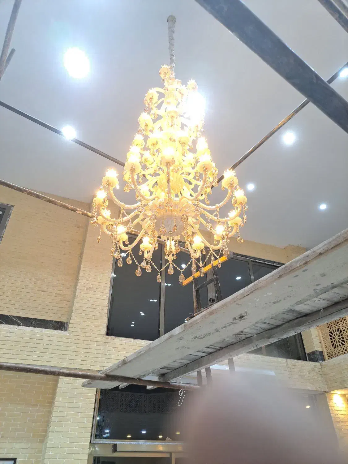 اجاره مغازه زیر زمین خیابان باهنر
