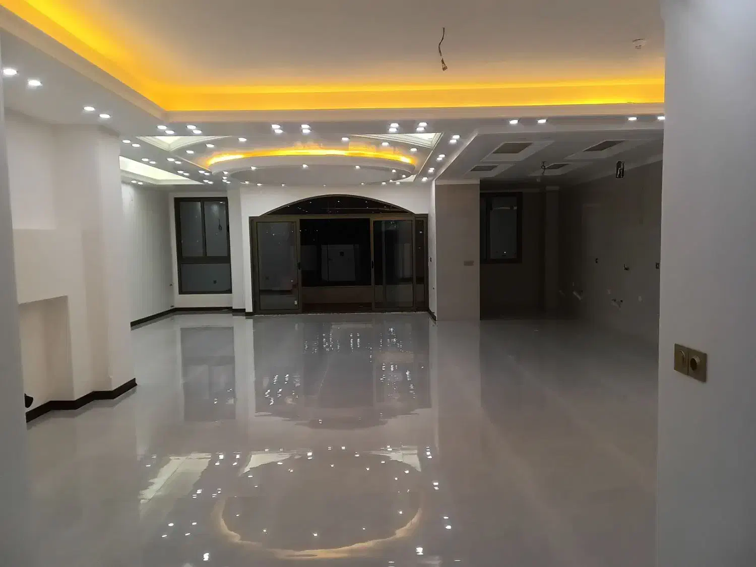 آخرین بازدید_لوکس_سه نبش