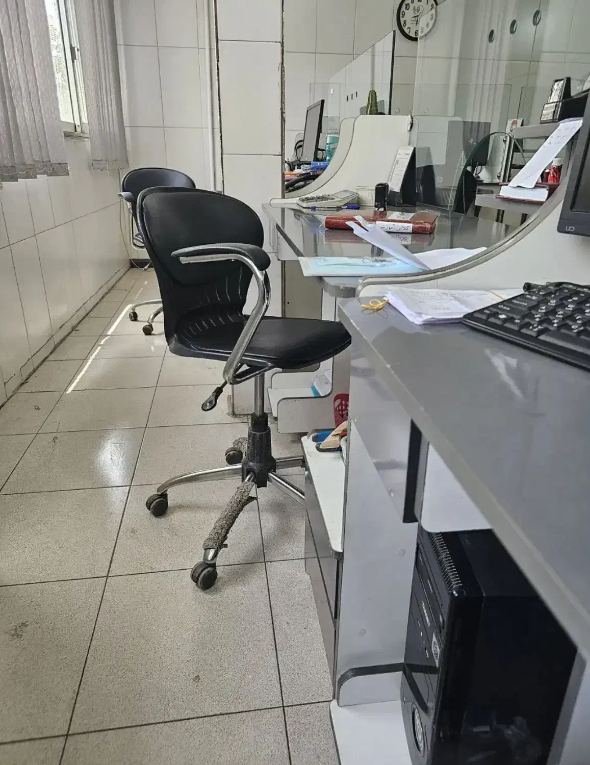 واحد تجاری اداری