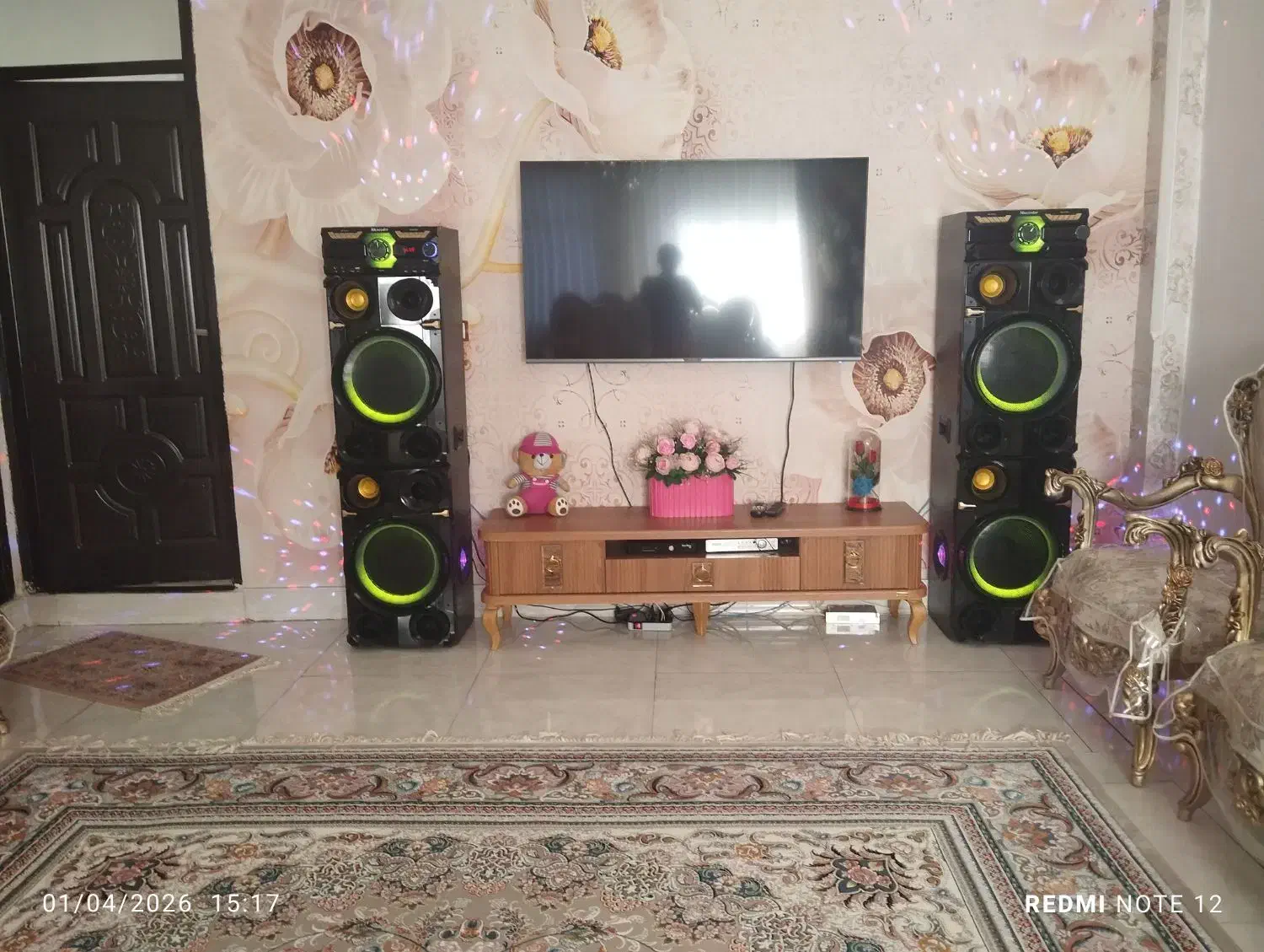 خانه آپارتمانی باحیاط