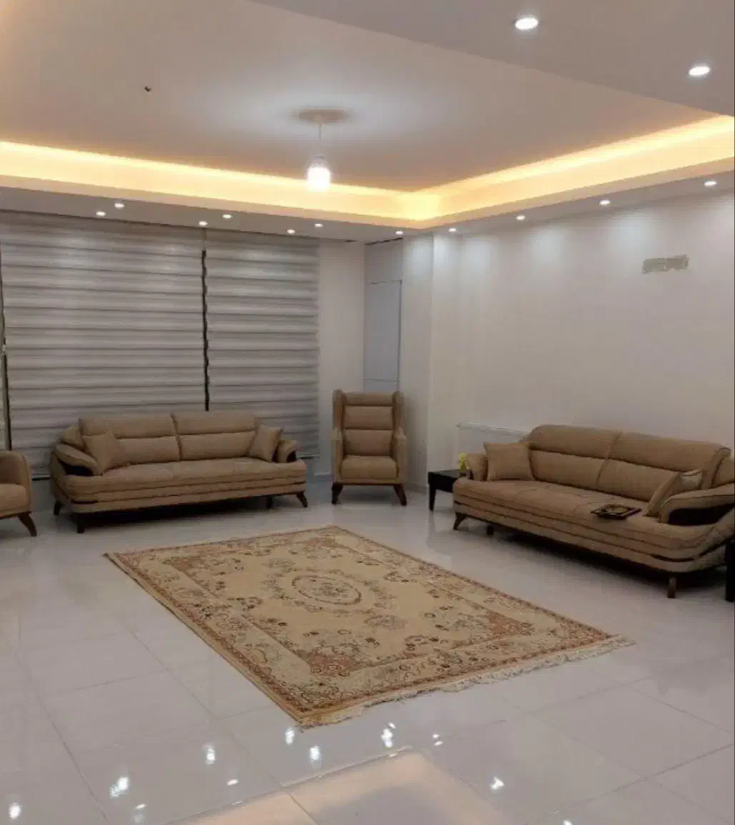 خانم هستم هم خانه