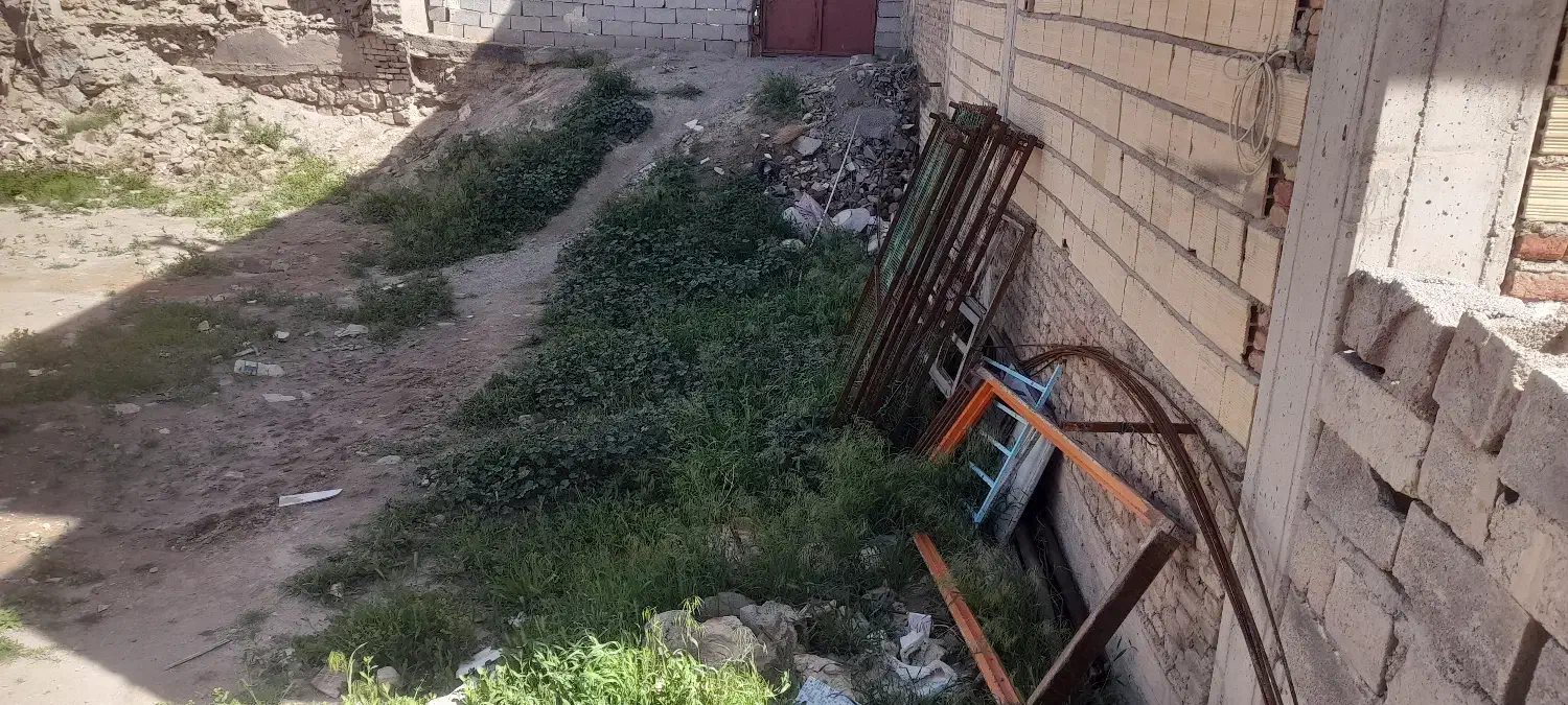زمین مسکونی . جای خانه .نرگس یک محله کبیرآباد