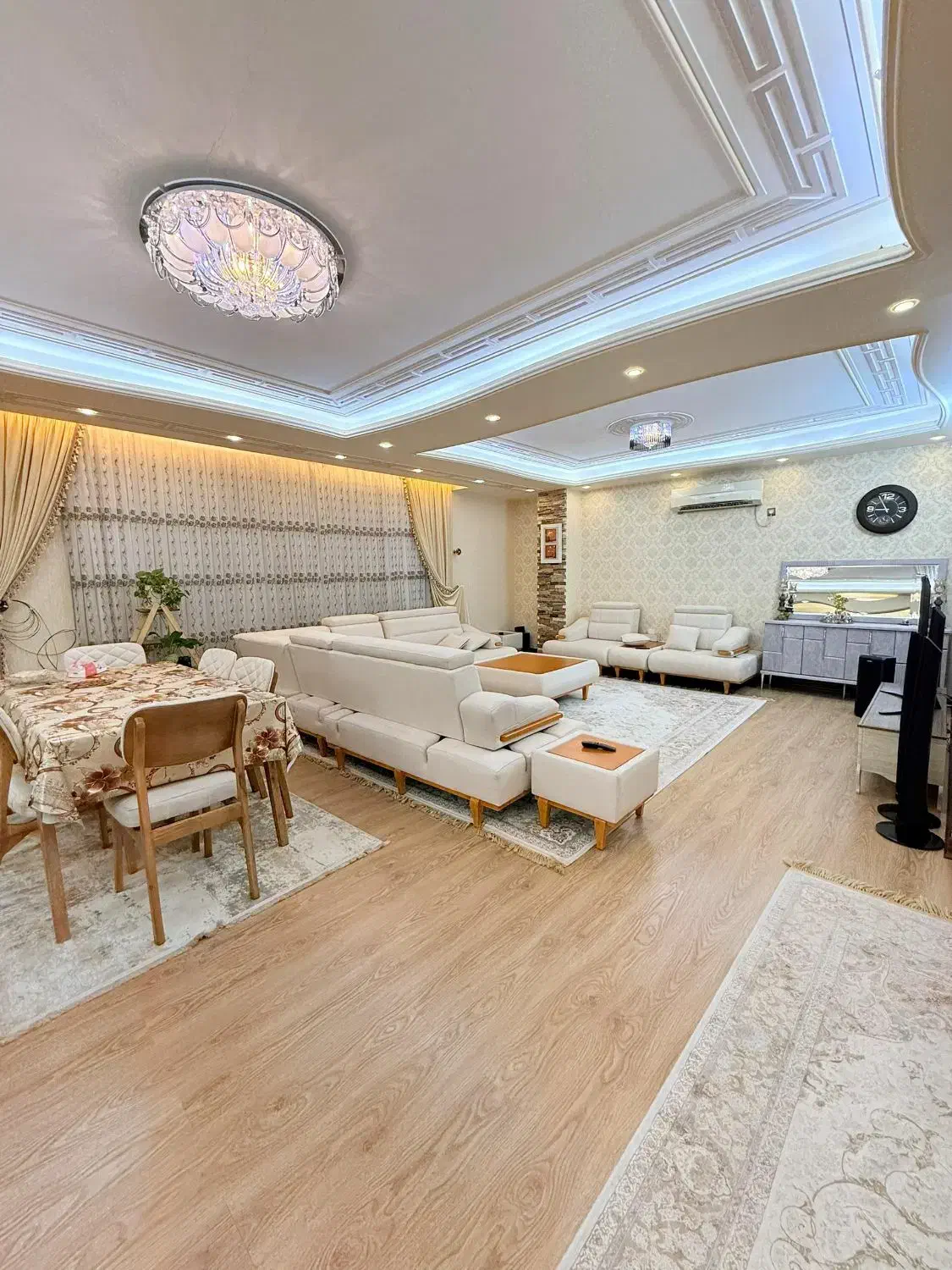 ۳ خواب تک واحدی _ گلشهر جنوبی _ بر خیابان