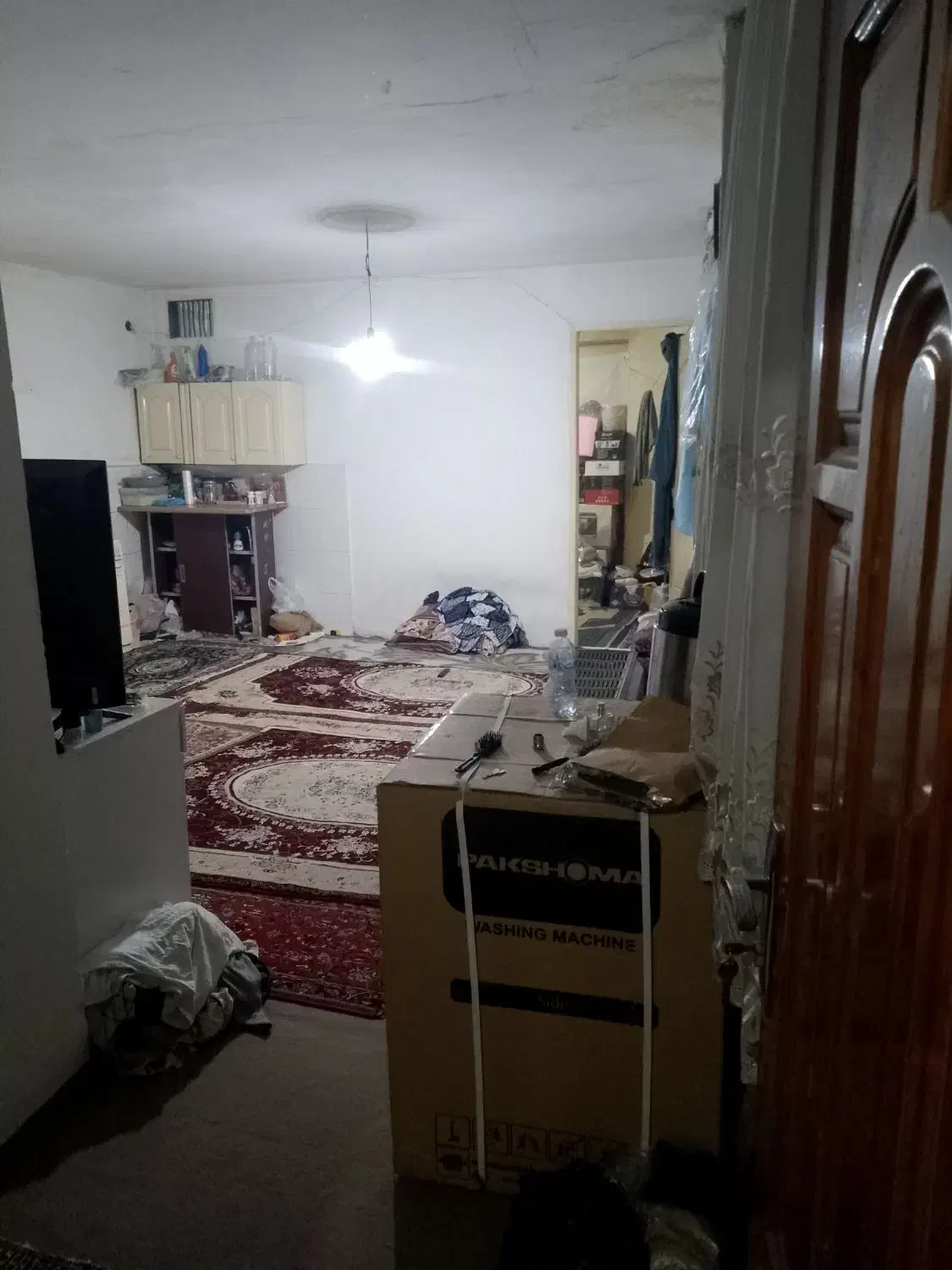۴۰متر کلنگی طبقه ۲ مترو حبیب اله مناسب مجرد