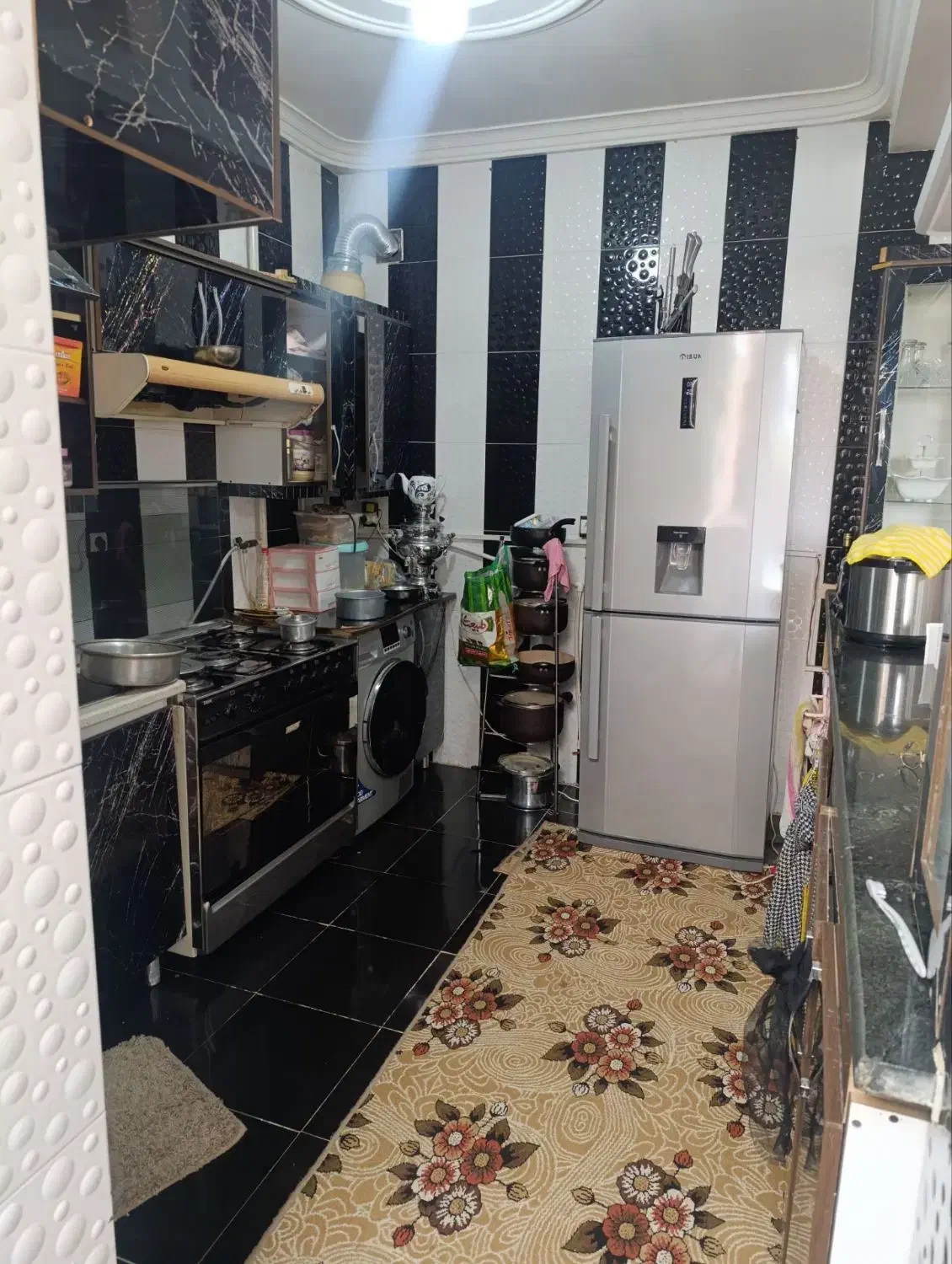 خانه ویلایی بالای تپه روبه روی اداره اب