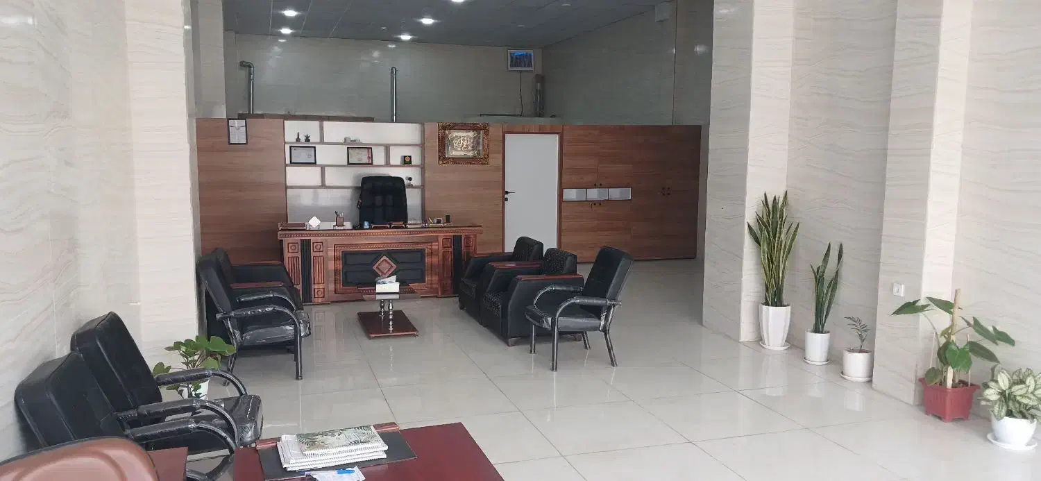 رهن و اجاره تجاری ۱۳۰ متری فاز یک مخابرات شهریار