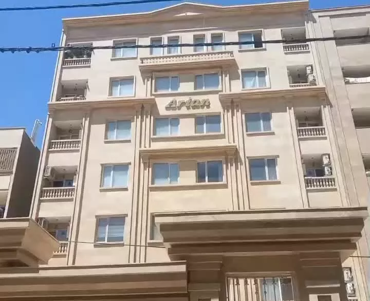 ۱۲۲ متری فول اندیشه