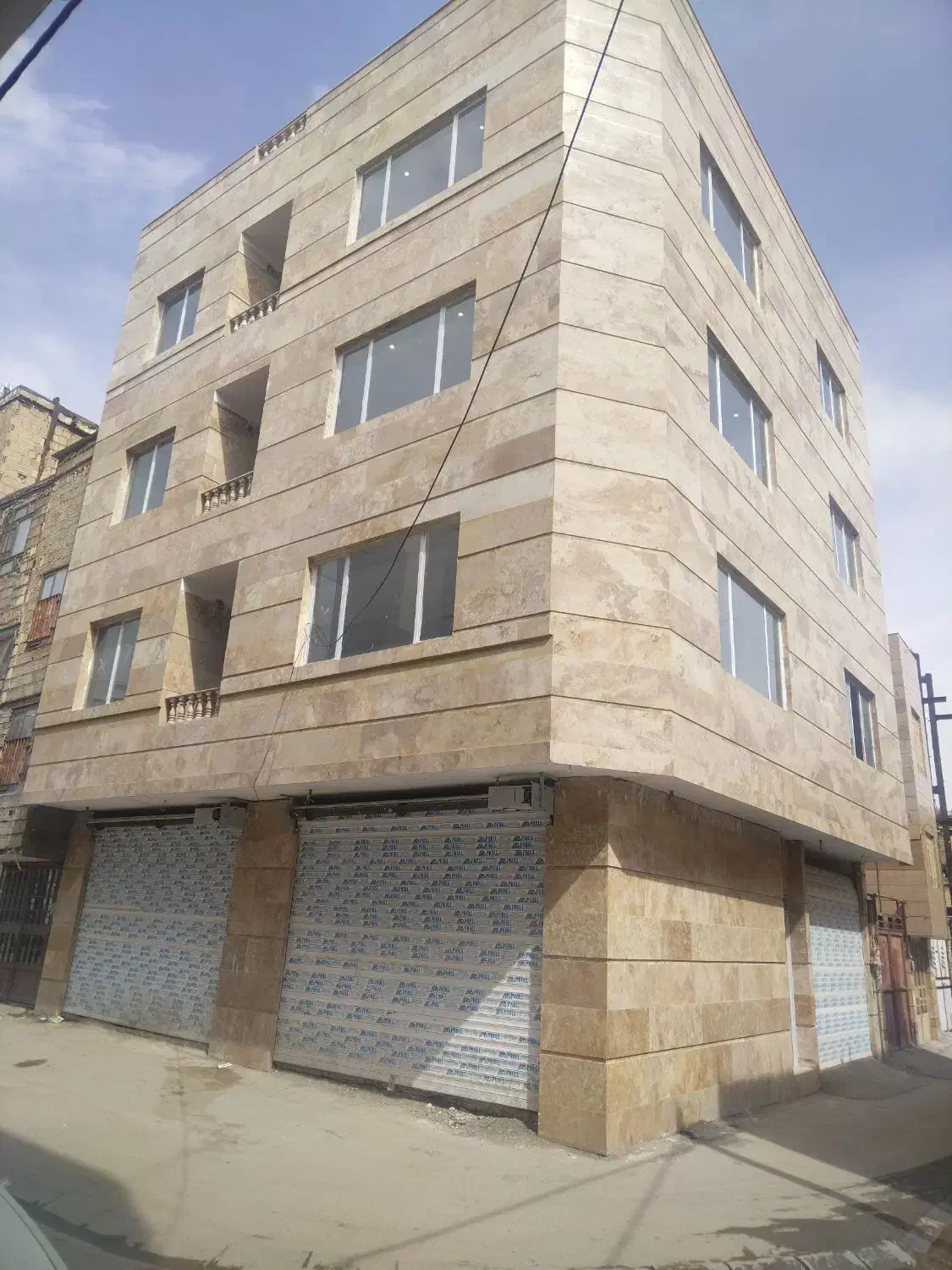 پنت هوس دونبش توس۱۰۹ نبش گلستان شرقی۷