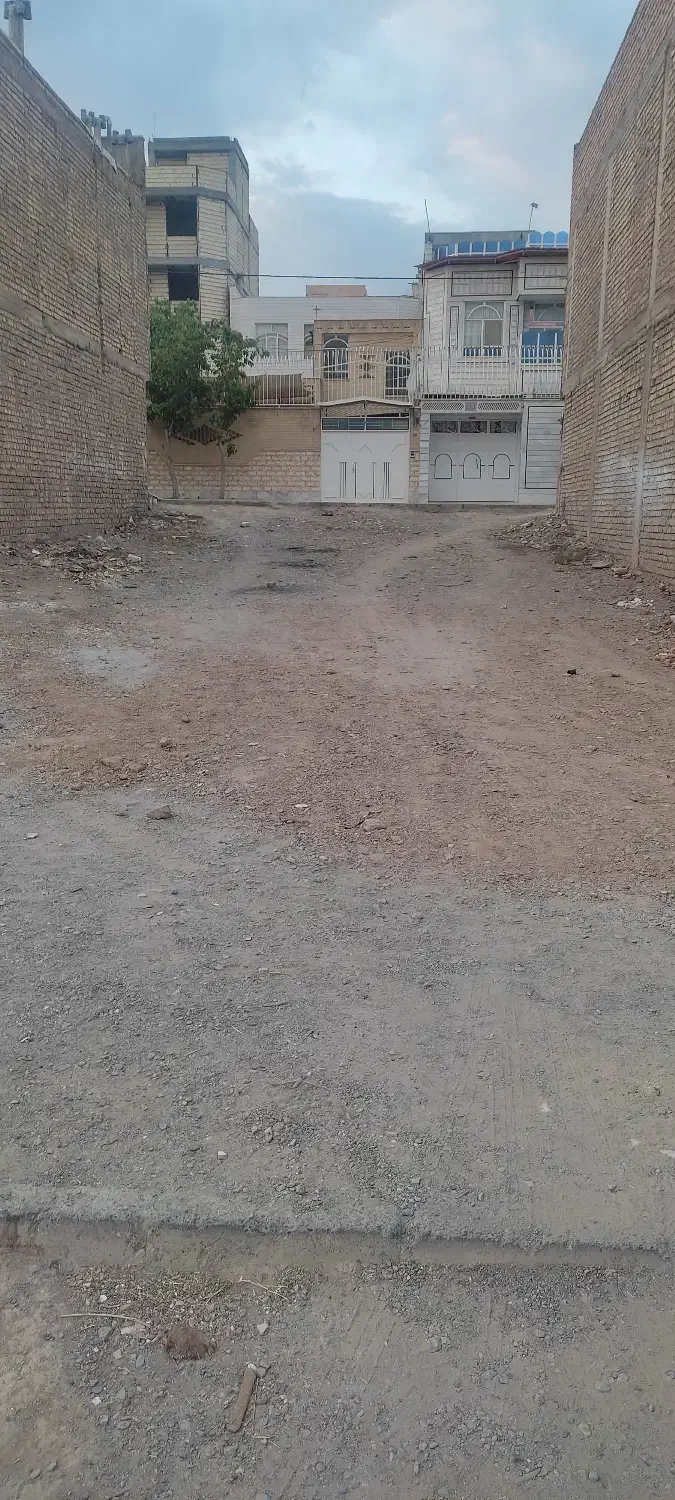 زمین سند دار