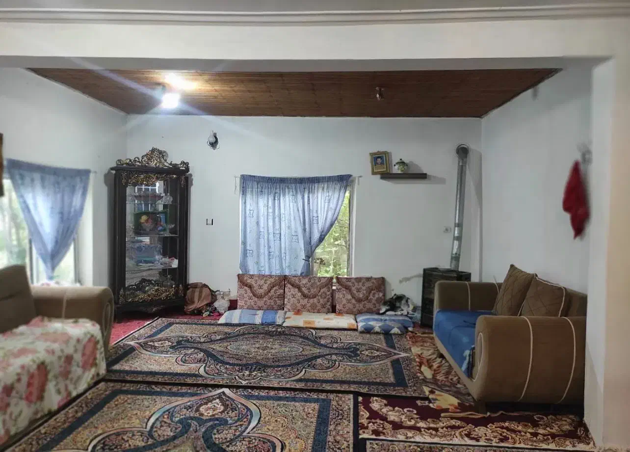 زمین 380 متری همراه ویلا رضوانشهر