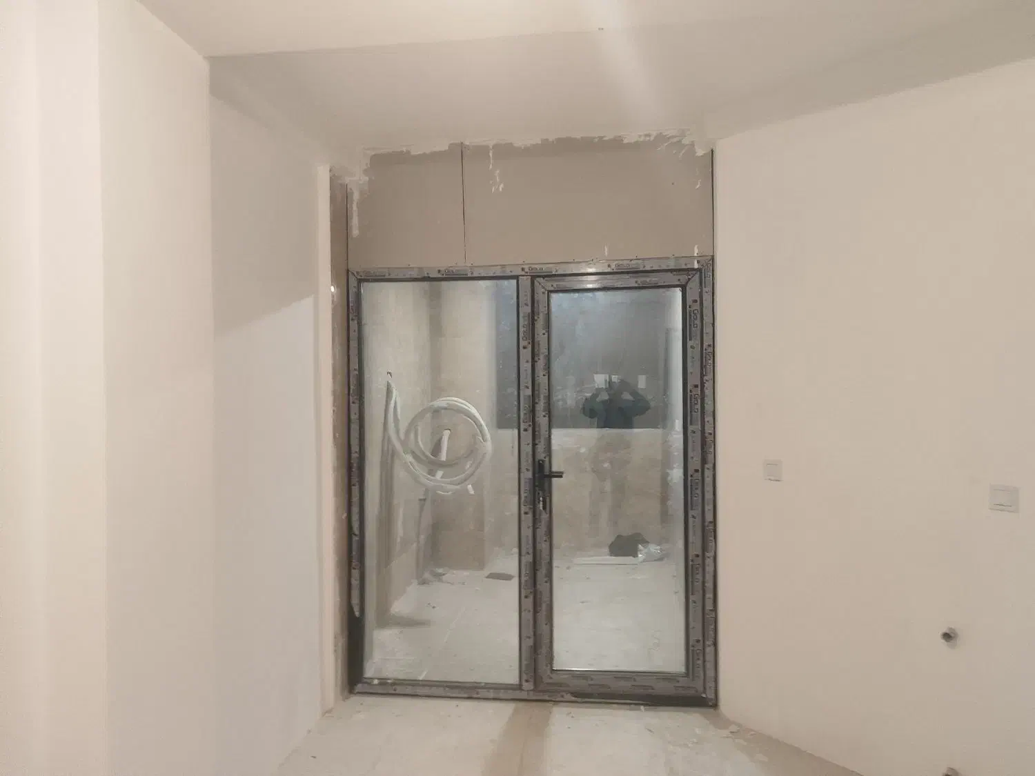 آپارتمان عسلی