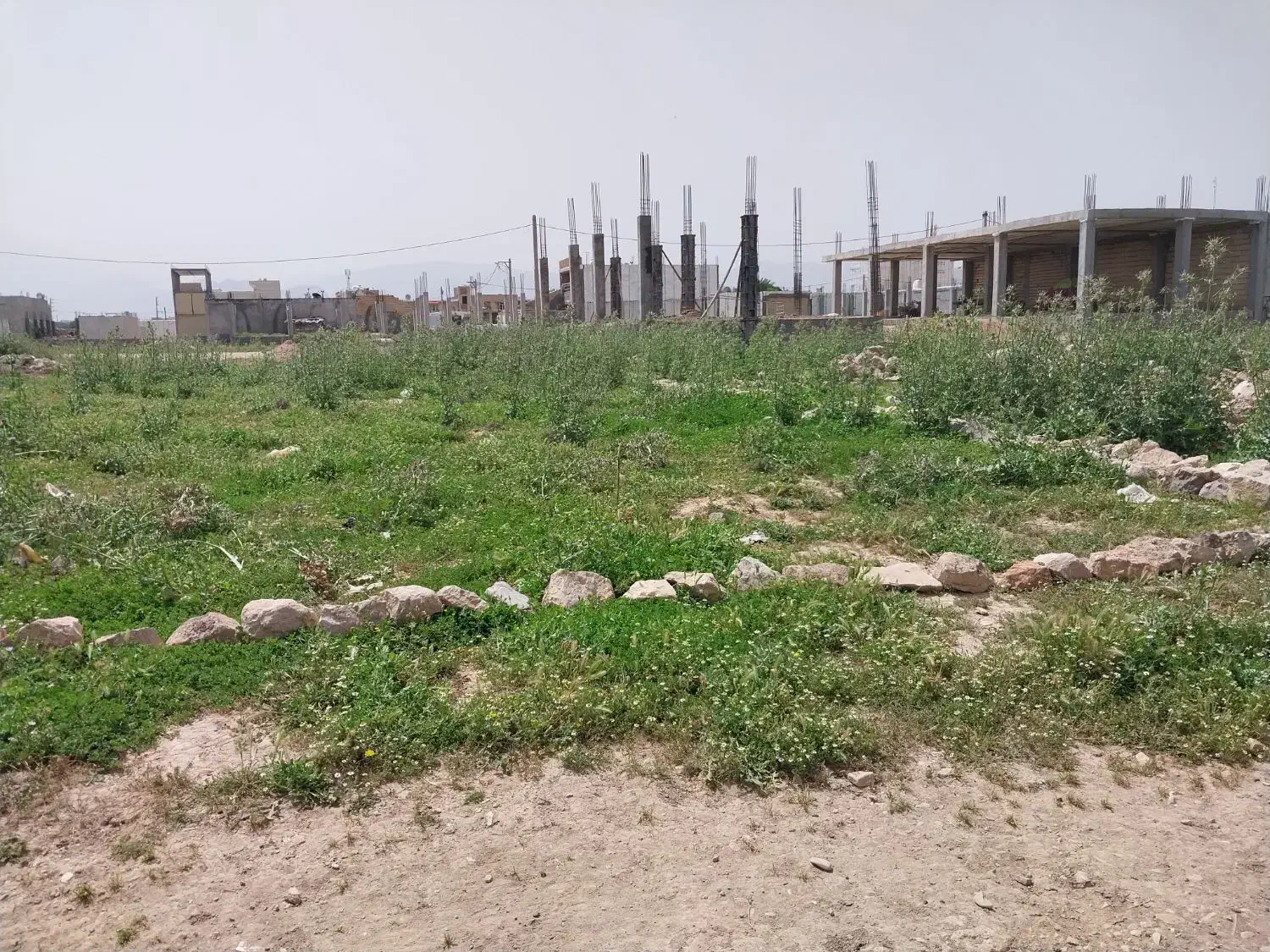 فروش زمین روبه رو بیمارستان