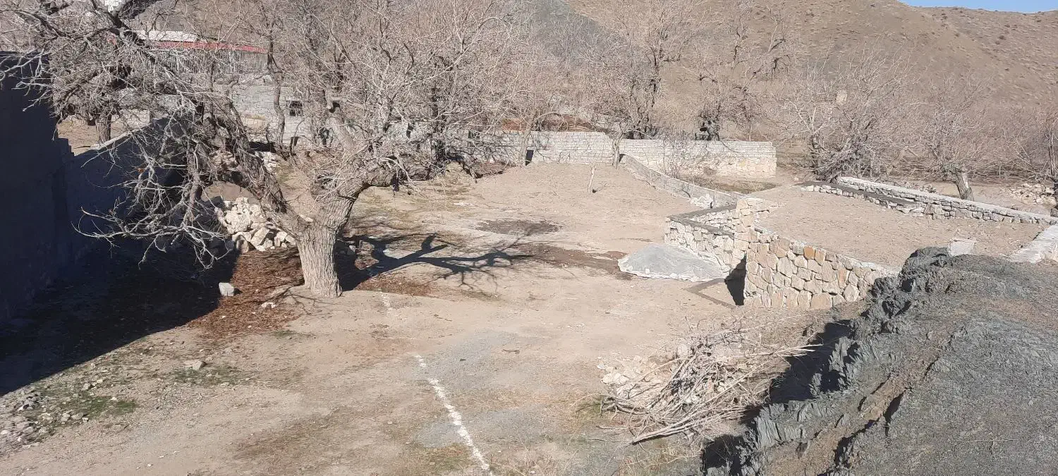 زمین ابرده