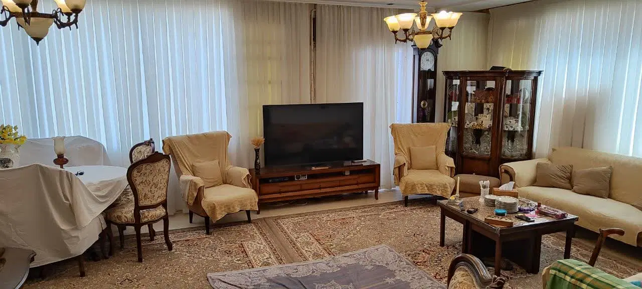 تک واحدی سر نبش زیباشهر