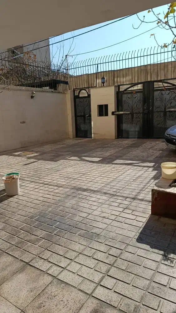 ۲۸۰ متر  بر ۱۰ جنوبی پیروزی بانک رهنی