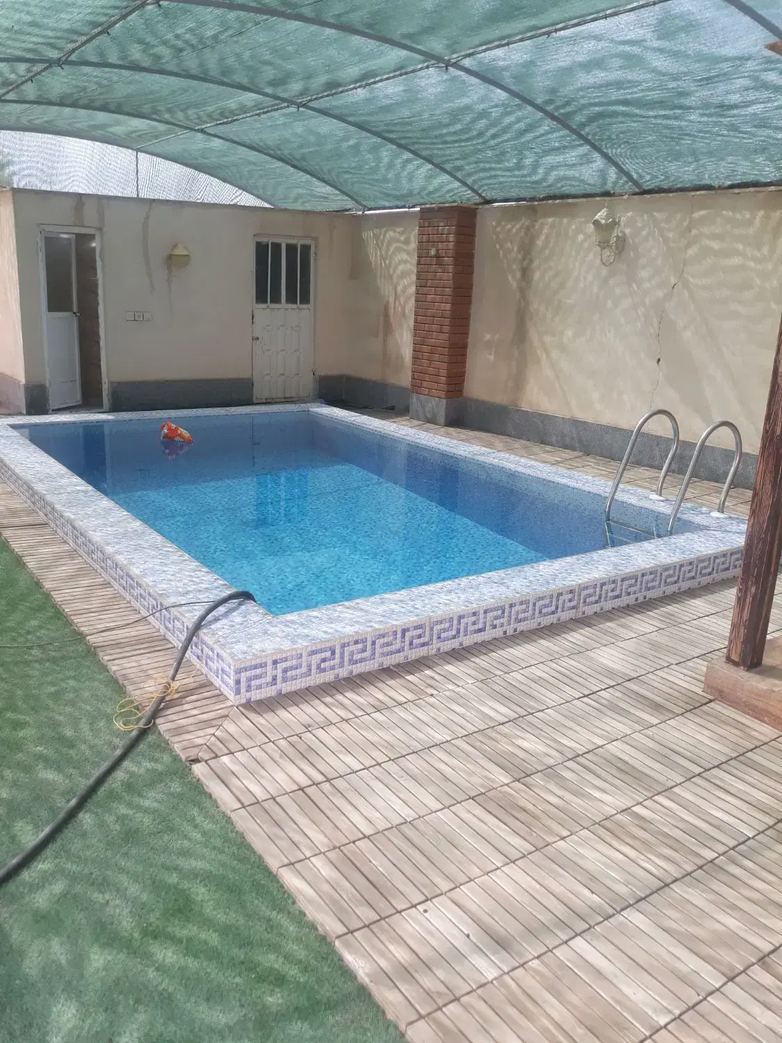 اجاره هفتگی ماهیانه خونه ویلایی استخردار گرمسار