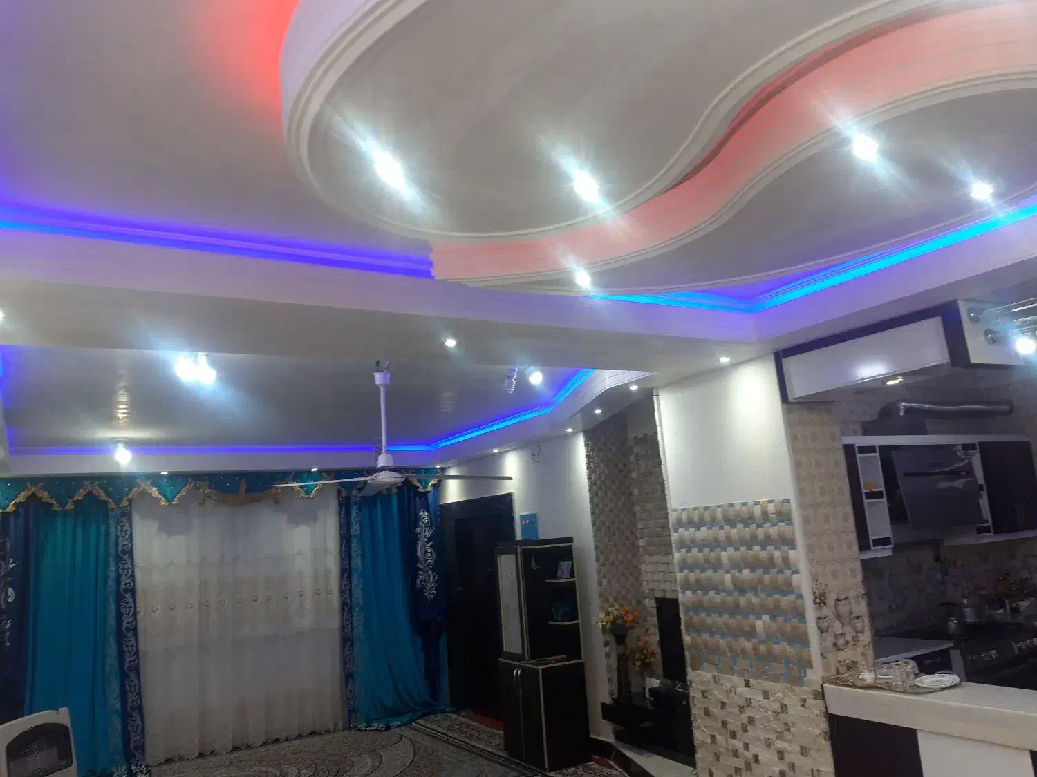 خانه دوطبقه نوساز شیک حافظ جنوبی