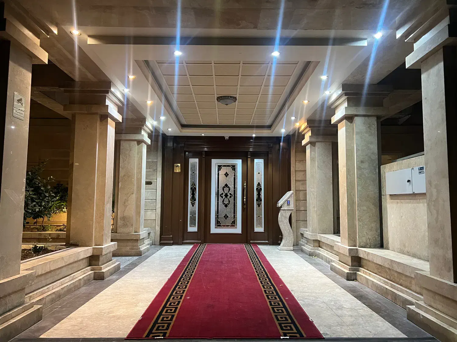 ۶۰ متری بسیار خوش نقشه غرق نور