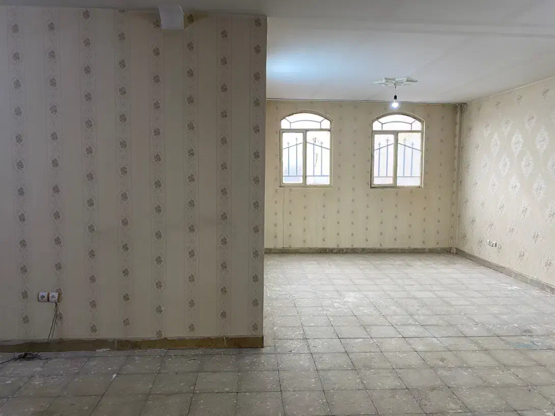 آپارتمان ۹۰متری (باقرشهر)