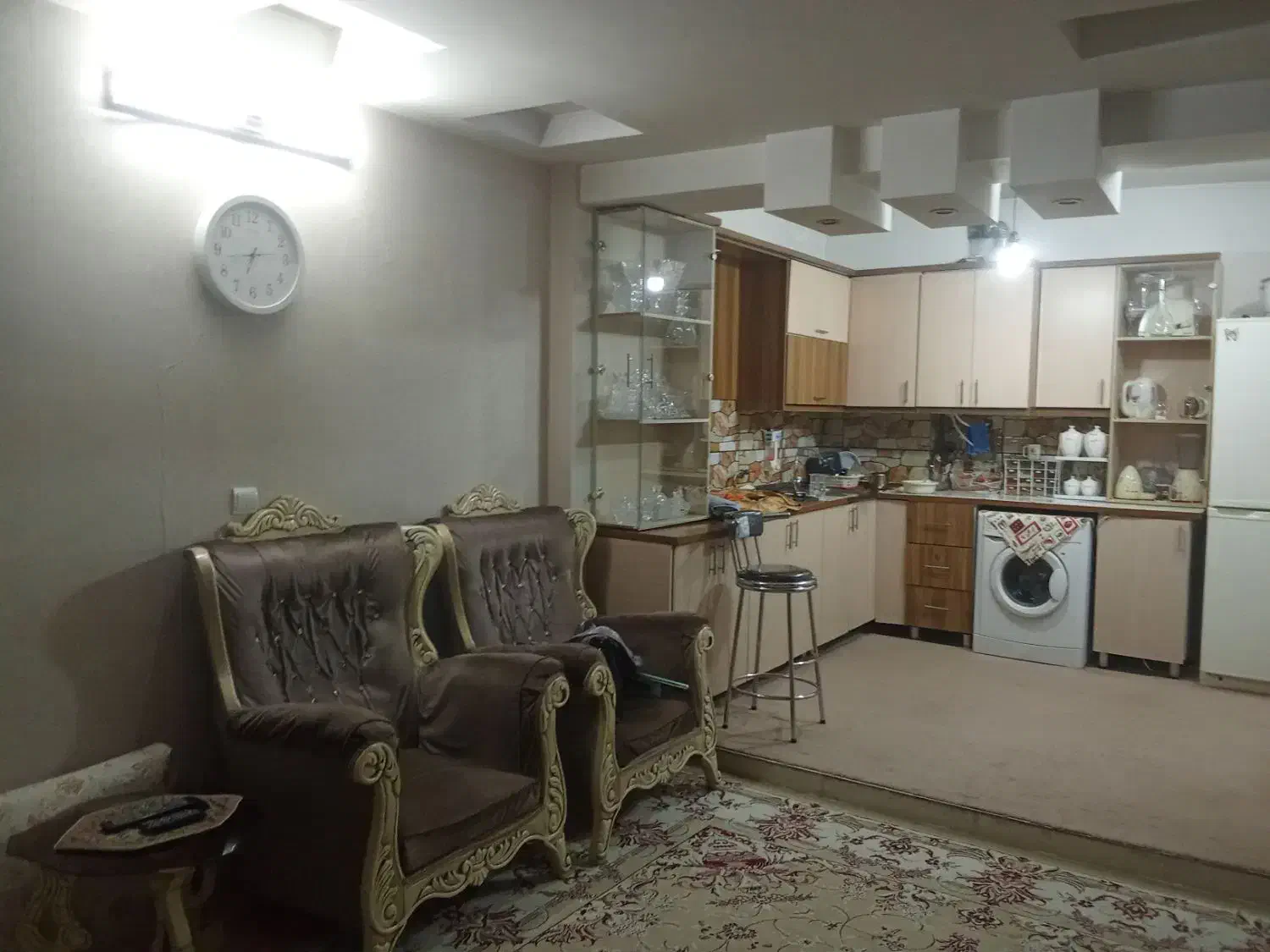 اپارتمان 90 متری حیاط دار