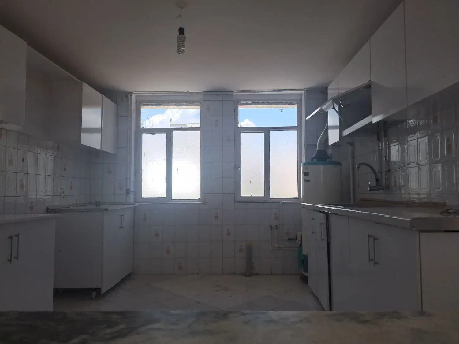 آپارتمان ملاصدرا جنوبی