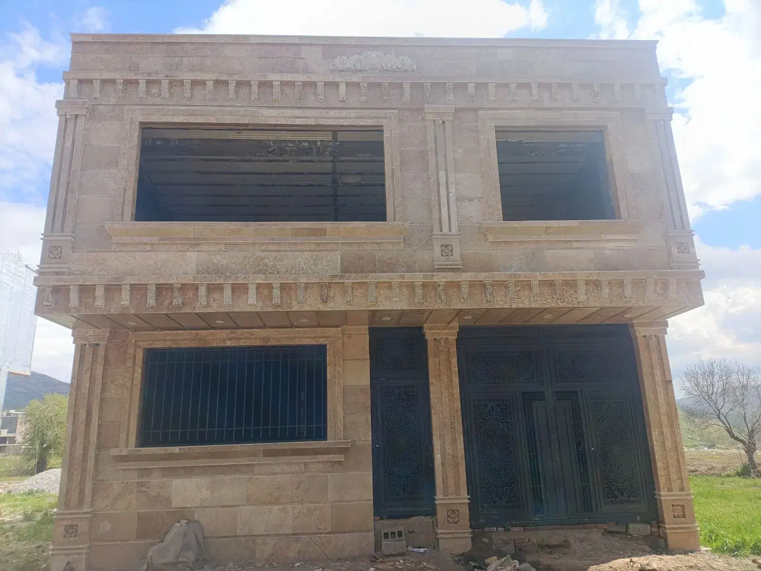 فروش خانه در آخر سرچنار