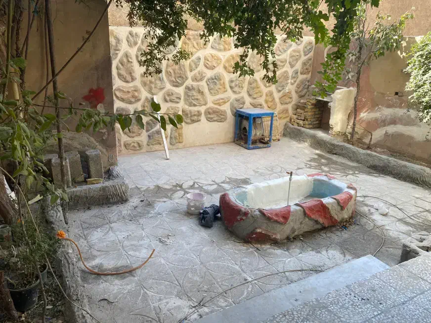 آپارتمان ۸۵متر با ۴۵ متر حیاط ۱۳۰متر