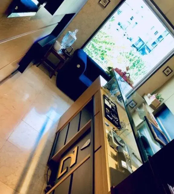 مغازه طلا فروشی