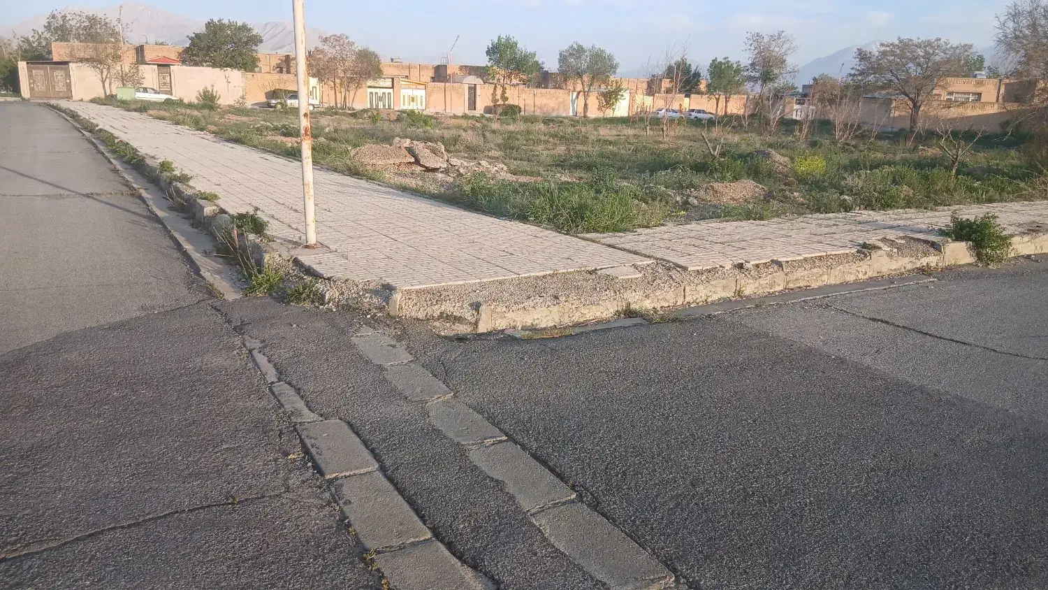 فروش زمین‌مسکونی پتروشیمی مهاجران