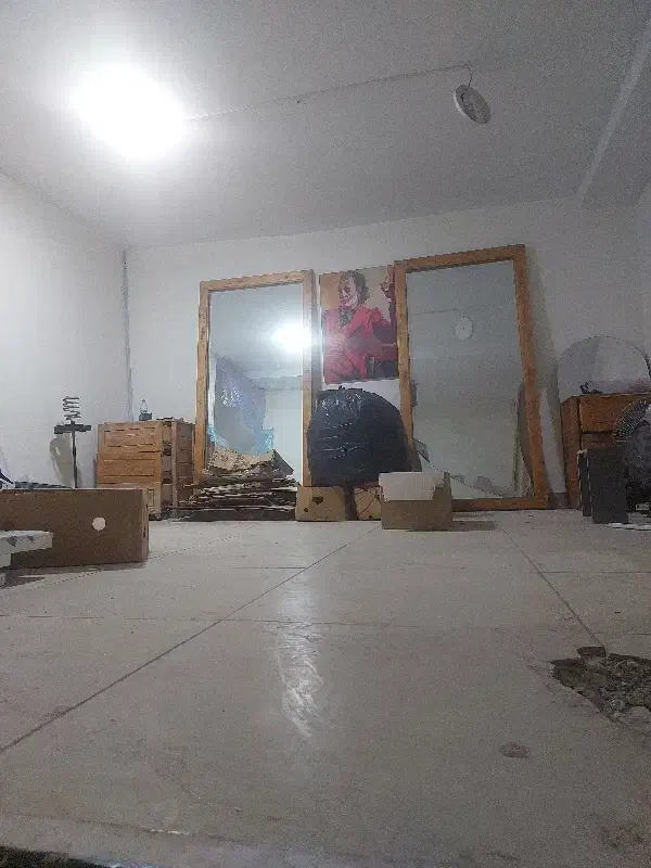 بالکن مغازه ۹متری مناسب آرایشگاه