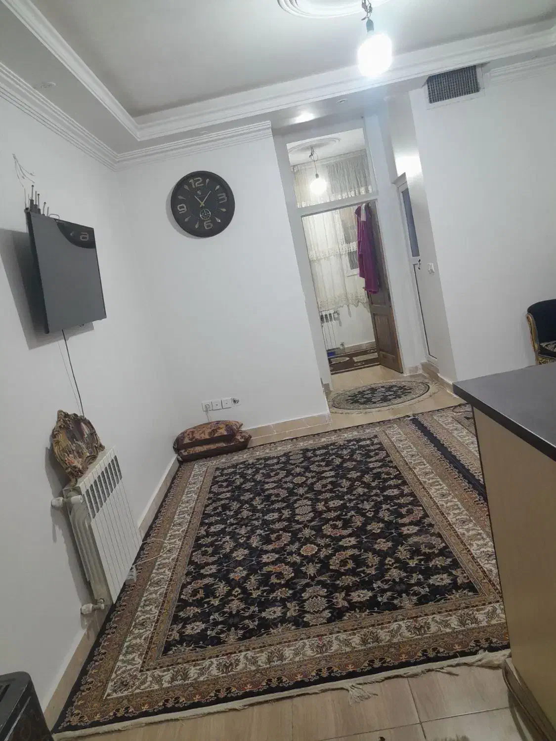 آپارتمان۴۸متری قولنامه ی خ همای شرقی