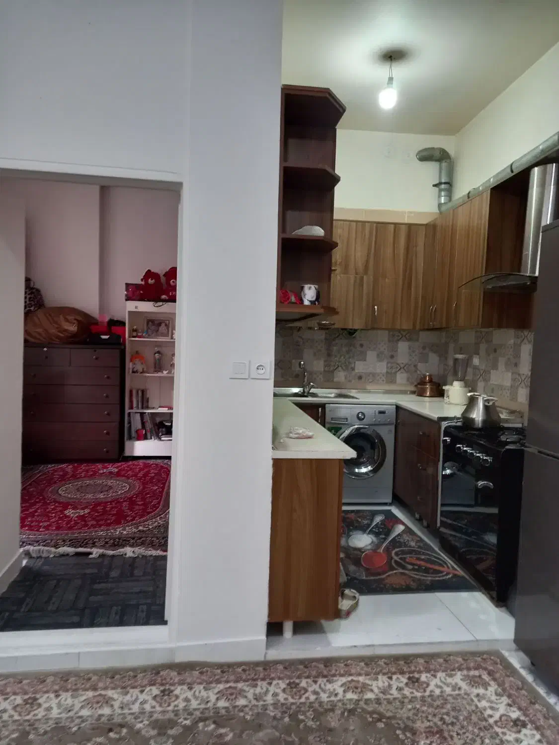 ۵۵متری رهبر کوچه سمیه رهن کامل ۷۰۰ میلیون