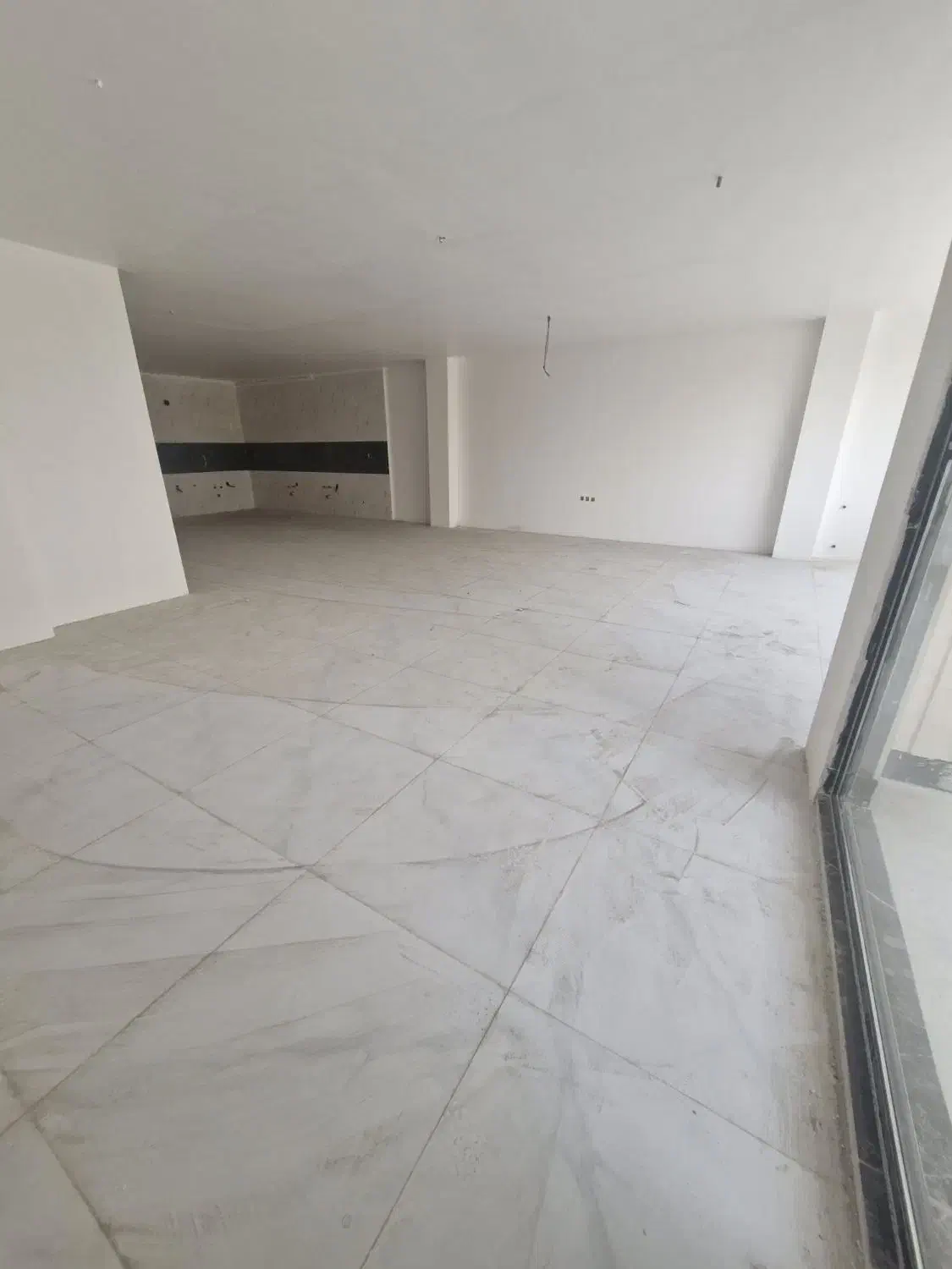 اپارتمان صفر ۱۷۰ متری