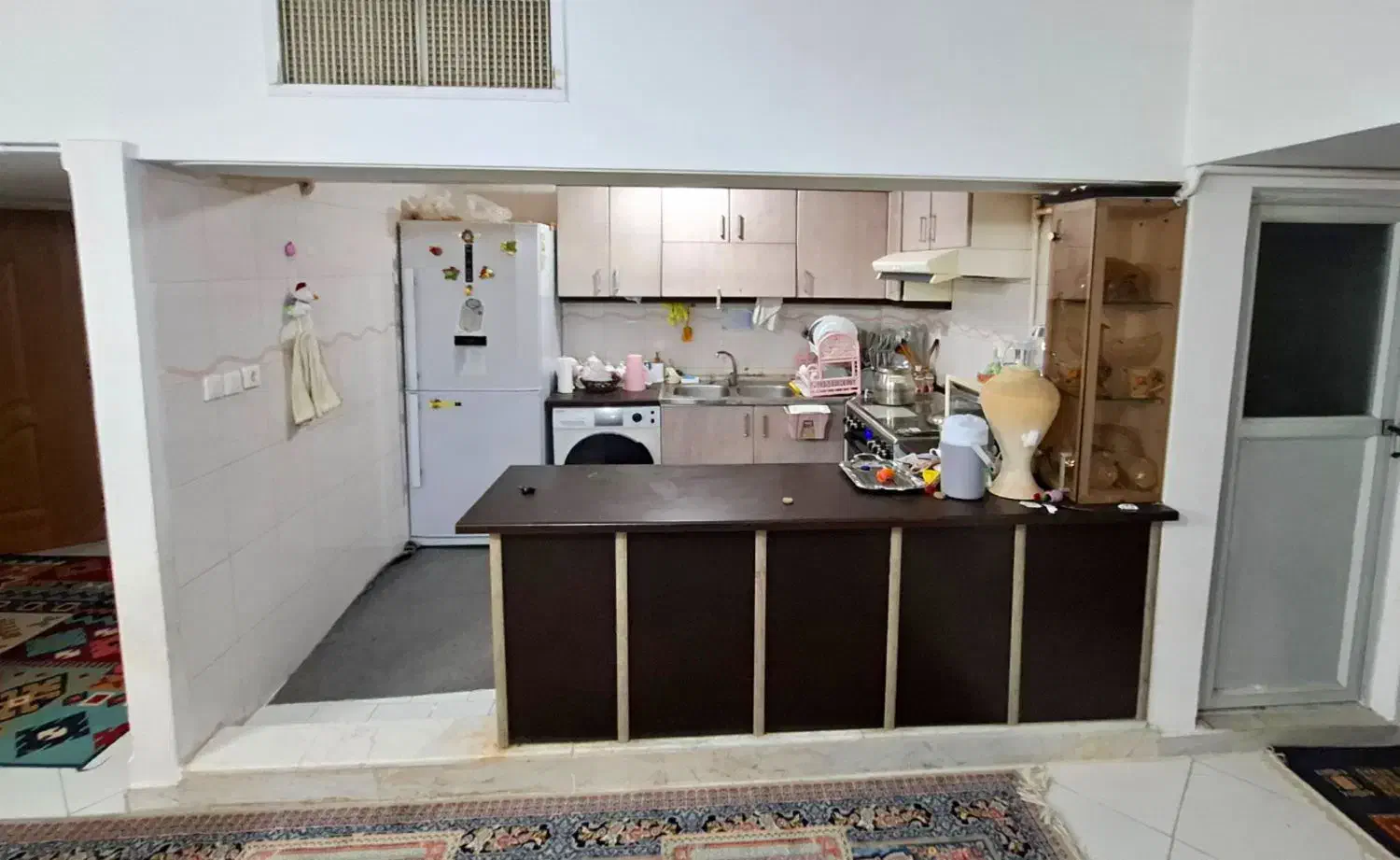 ۸۰ متری طلاب_ سند عرصه و عیان _ پارکینگ مسقف