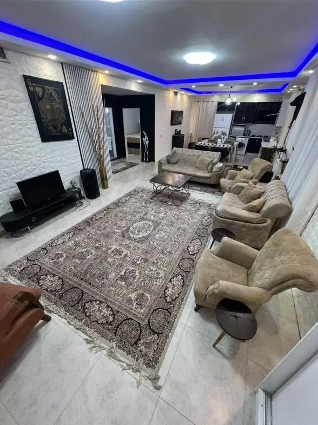 همخونه خانم پاسداران