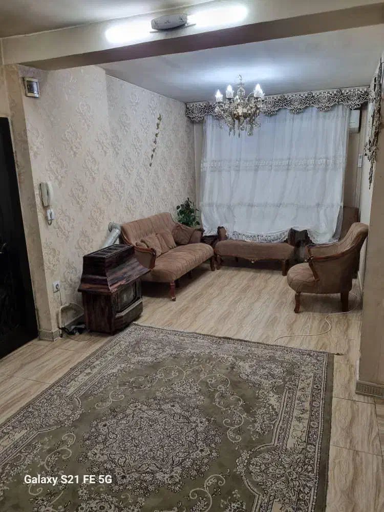یک واحد اپارتمان  حدودا ۱۰۰ متری در کیانشهر