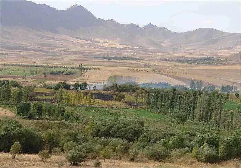 هزار متر زمین، نزدیک تهران با کاربری مسکونی